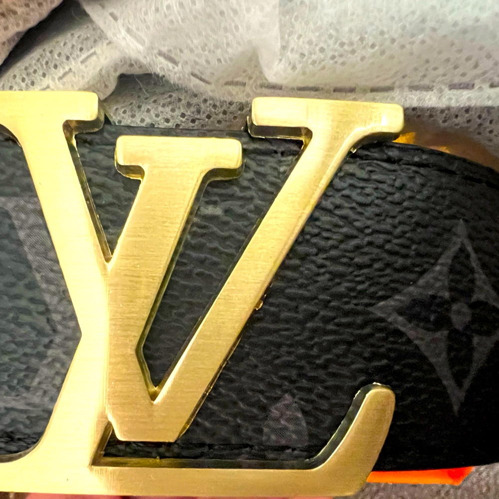 Louis Vuitton black reversible men’s belt